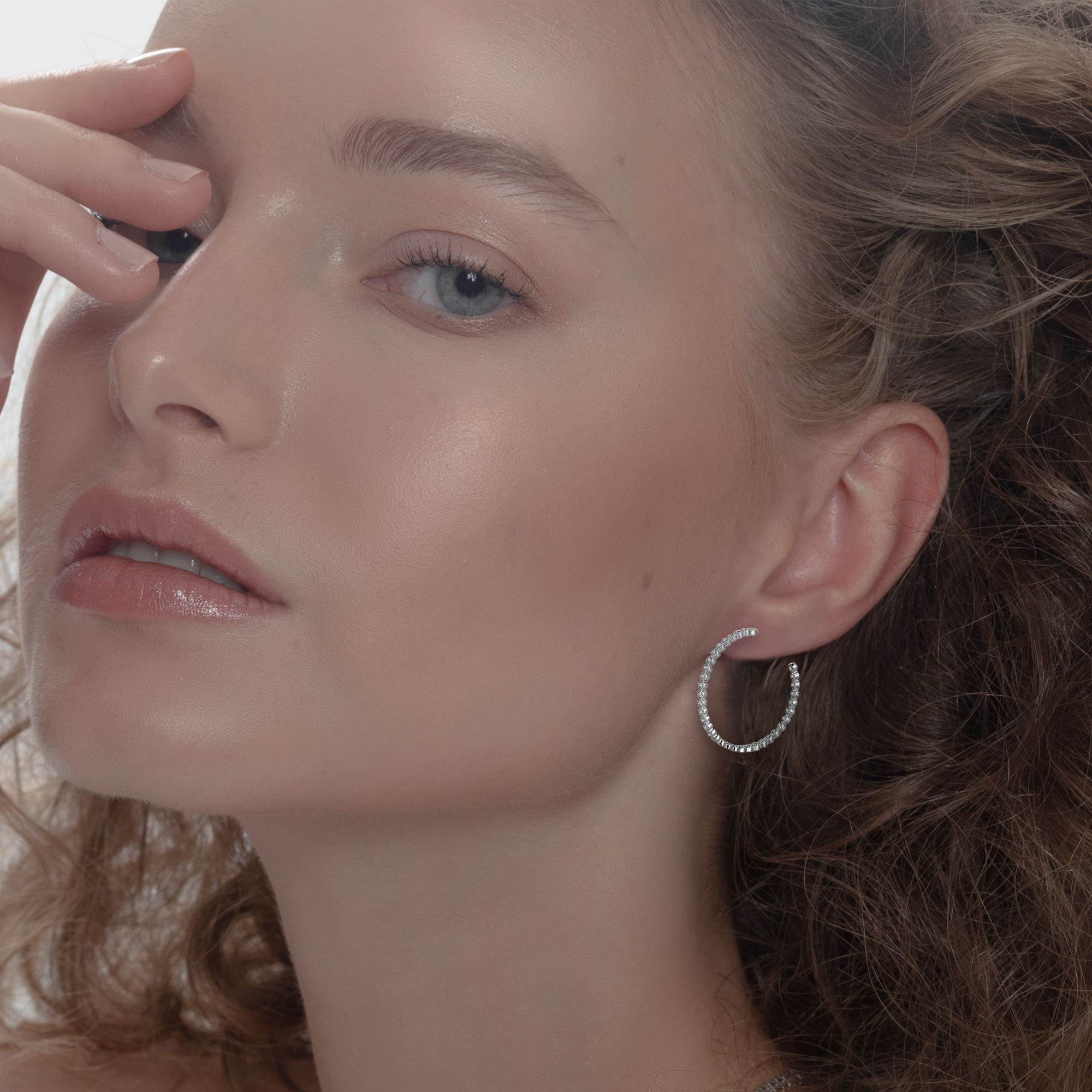 1 Carat Diamond Hybrid Gold Hoop Earrings
