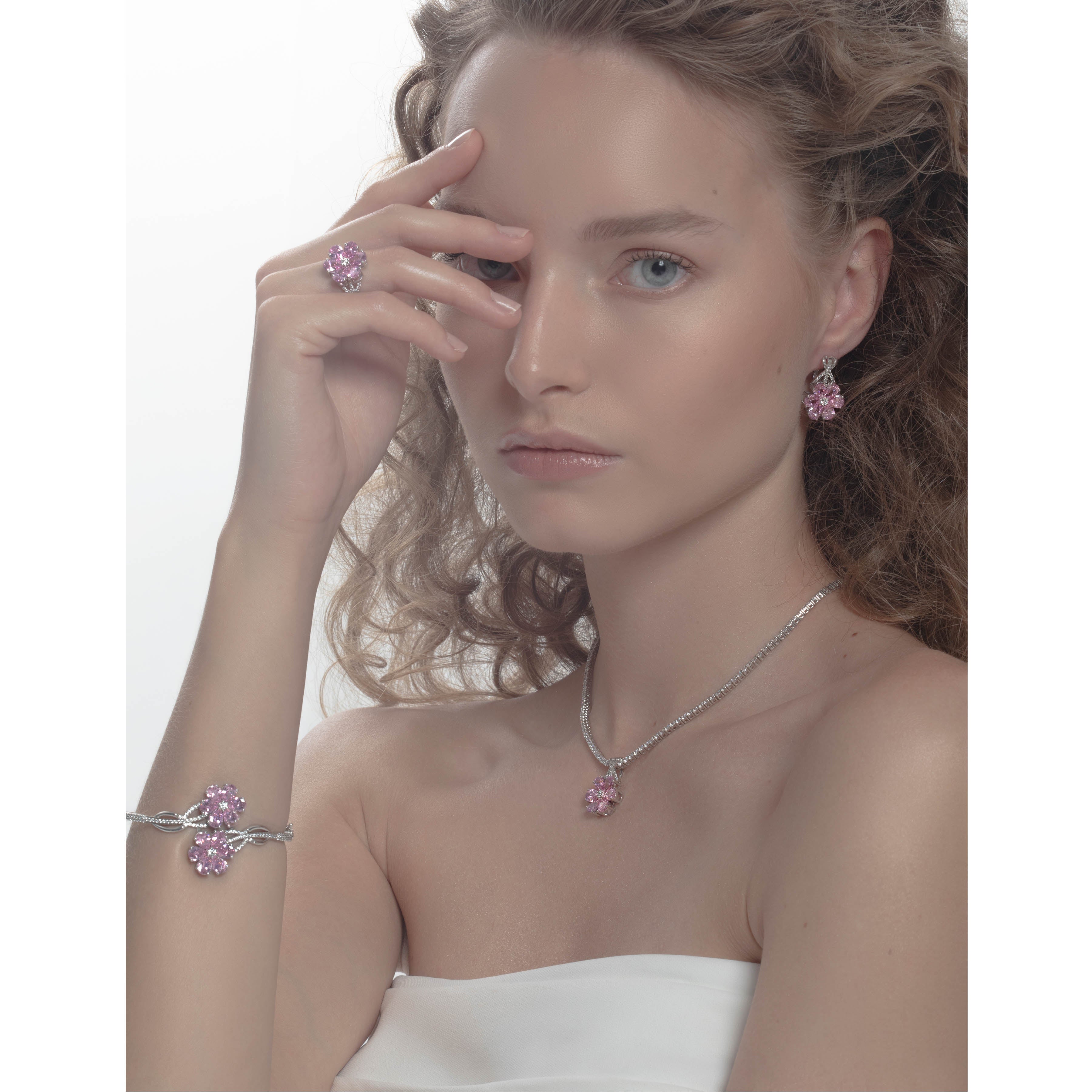 10 Carat Diamond Hybrid Gold Pink Magnolia Necklace