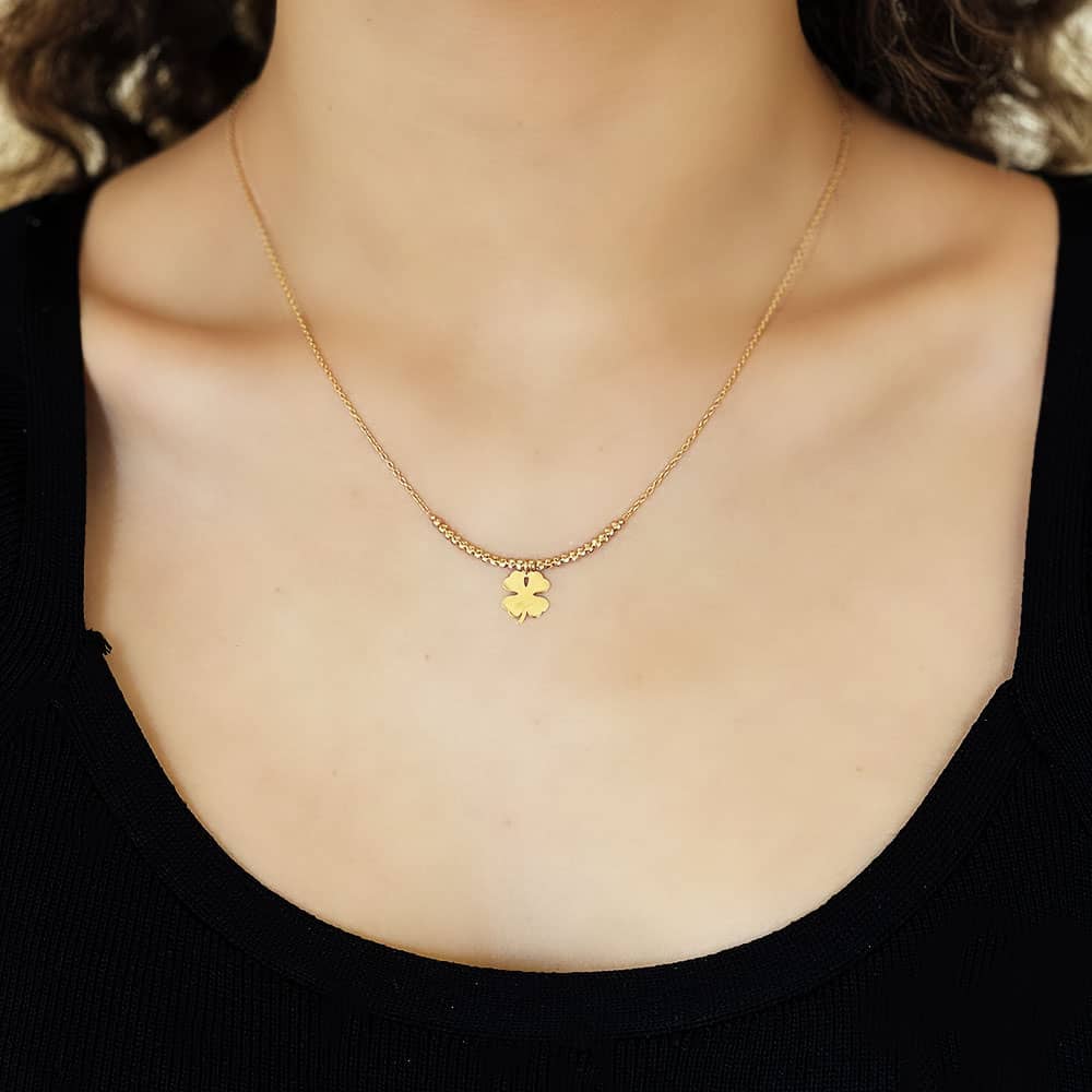22 Carat Gold Clover Detailed Cut Dorika Ball Necklace