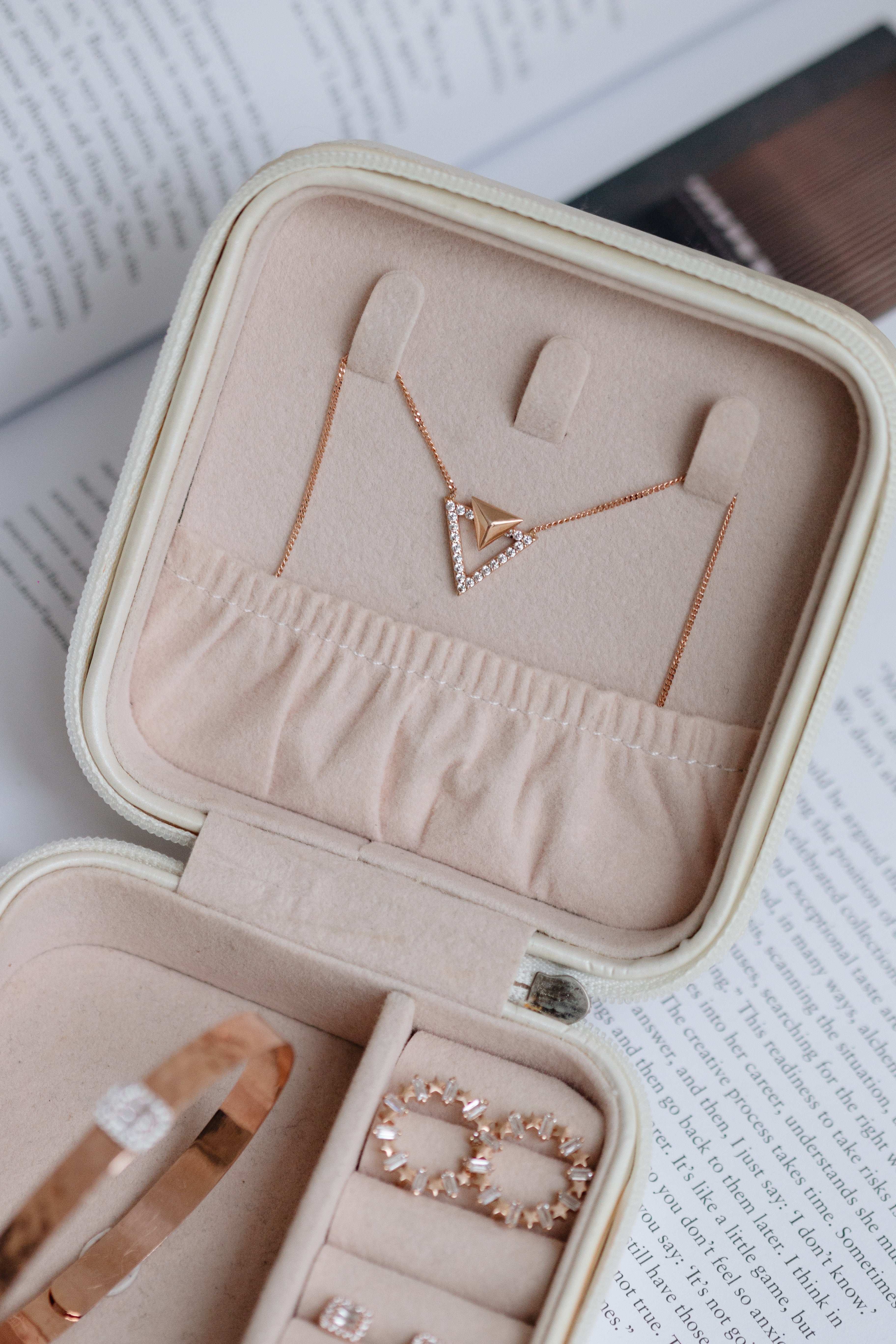 Cate Necklace