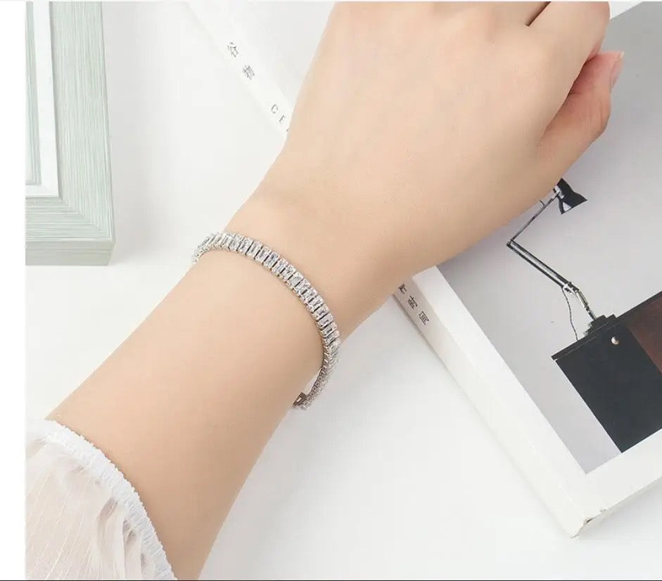 925 Silver | Emerald Cut Half Tennis Bracelet