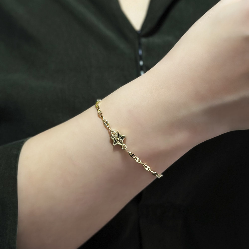 Yellow Gold Chain Star Bracelet