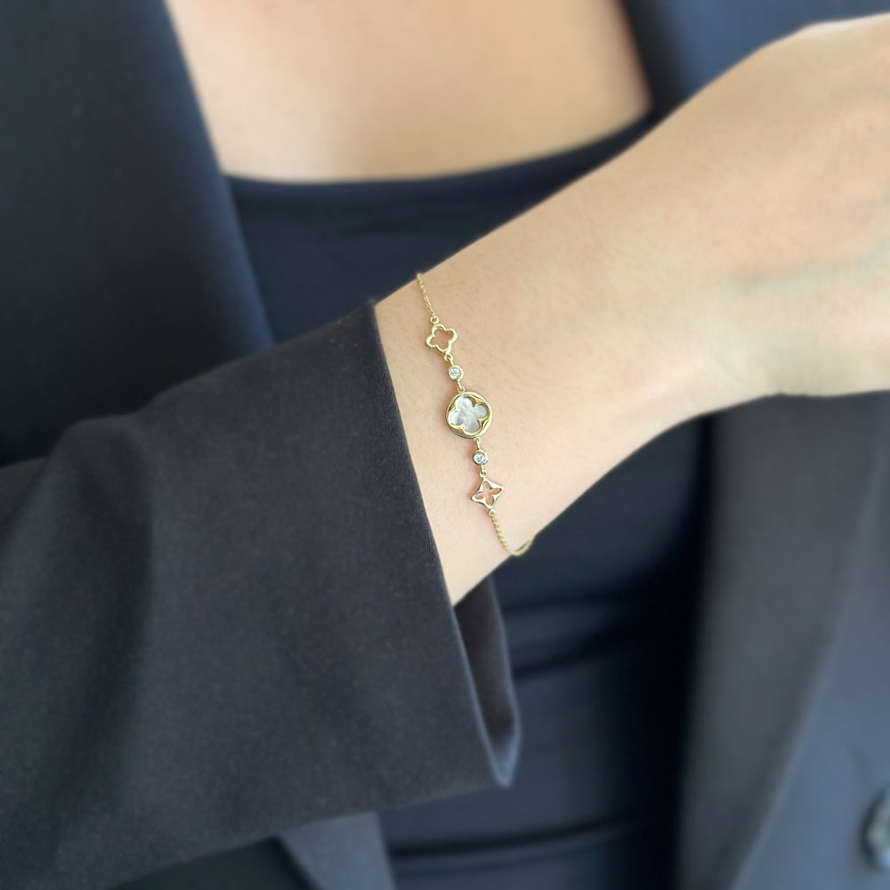 Pearl Clover Gold Bracelet