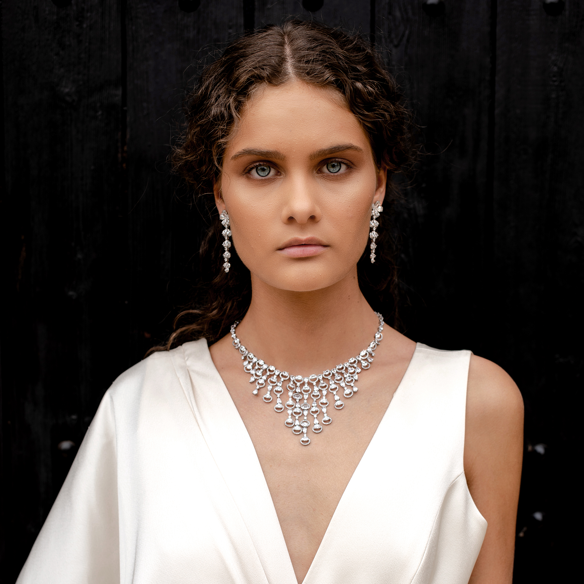40 Carat Diamond Hybrid Gold Necklace Set