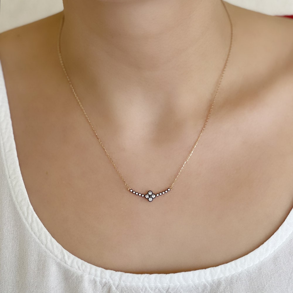 Diamond Effect 14 Carat Rose Necklace
