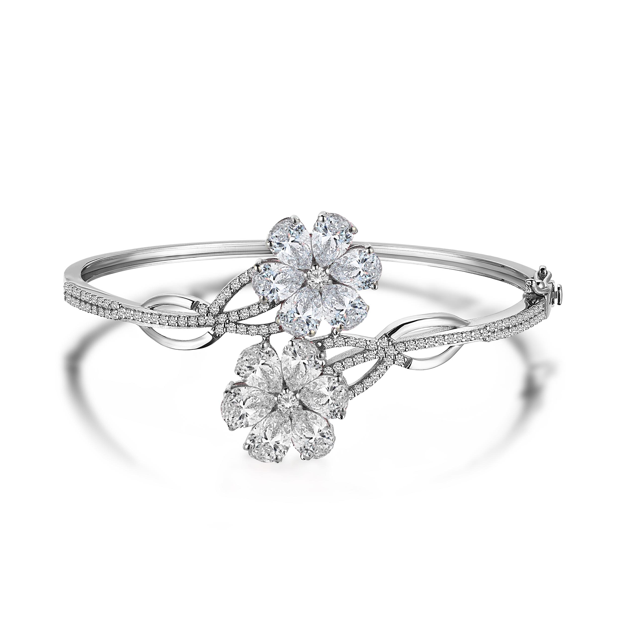 9 Carat Diamond Hybrid Gold Magnolia Bracelet