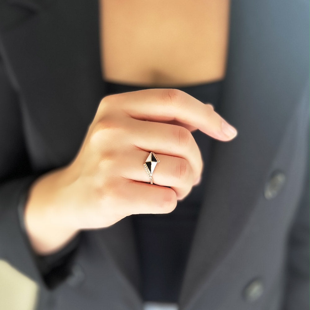 Volare Rose Gold Ring with White Sapphire